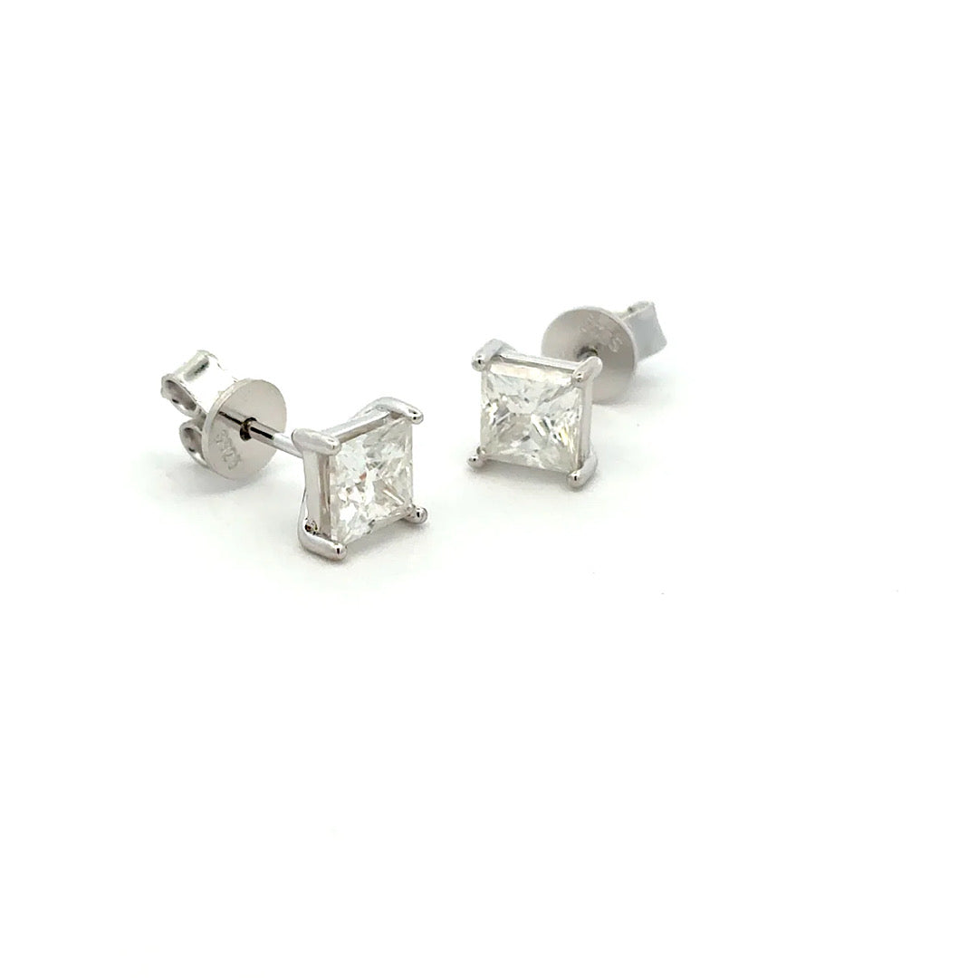 Moissanite Stone Earring