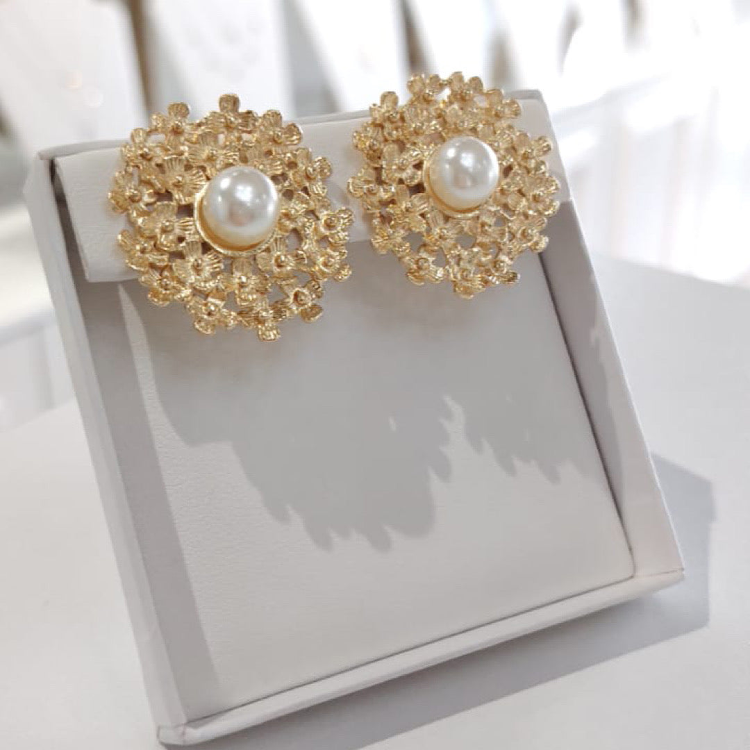 Gold Pearl Earrings