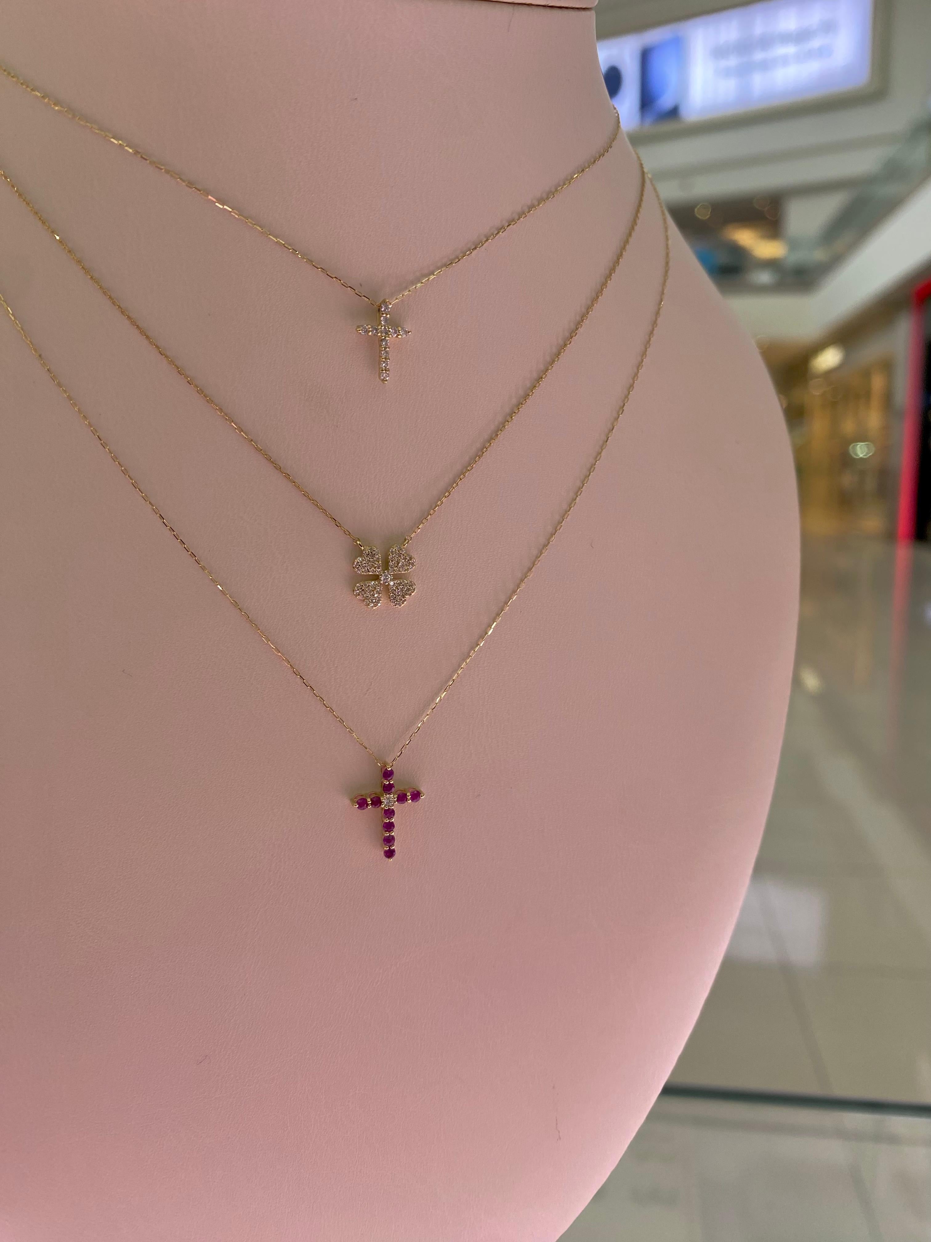 Ruby Cross 18K