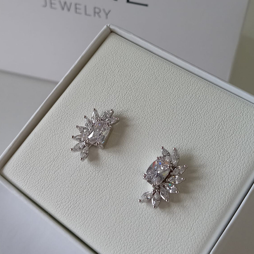 Clear Studs