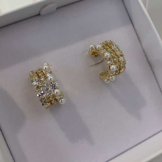 Triple Pearl Earring