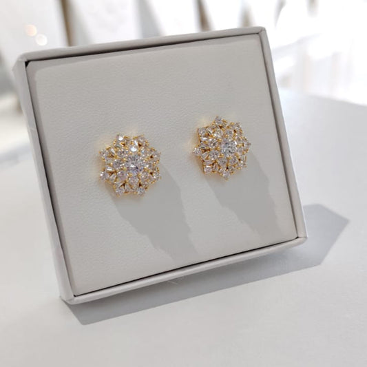 Cone CZ studs