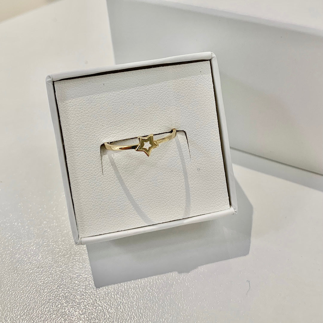 14k Star Ring