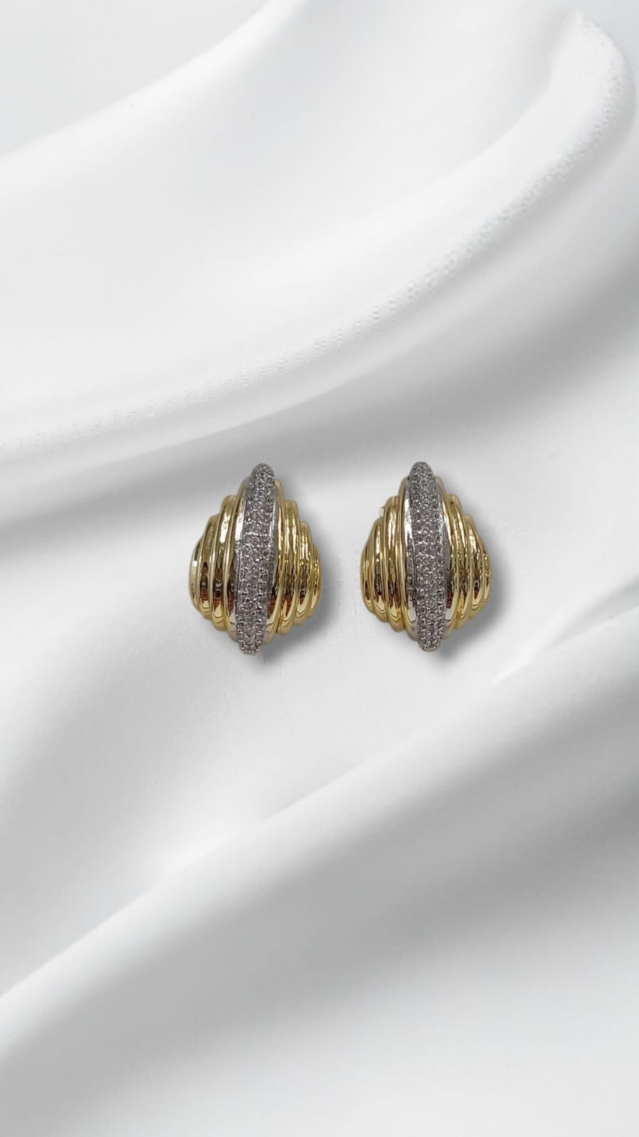 Two Tone Shell