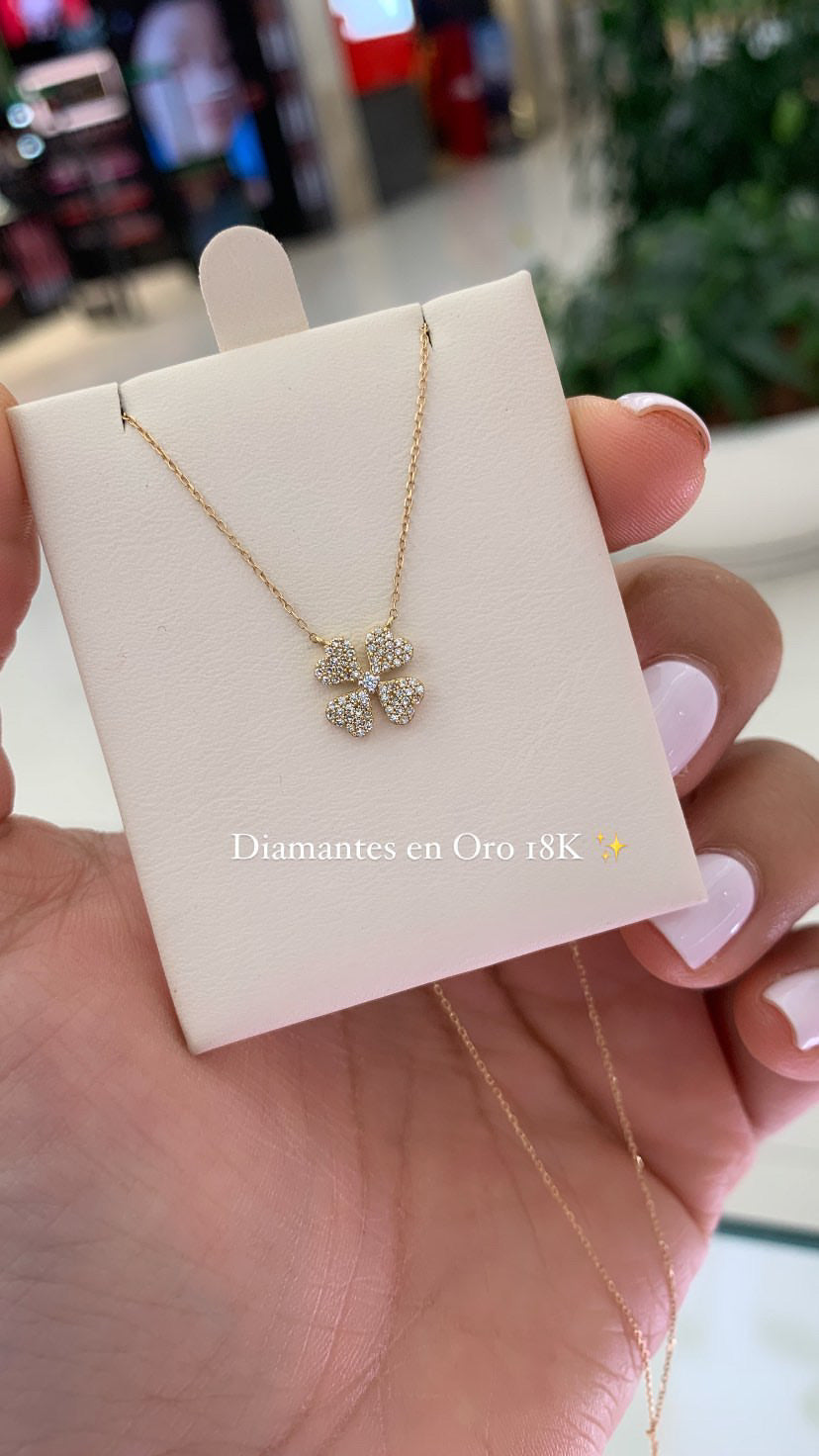 Clover Diamond Necklace 18K