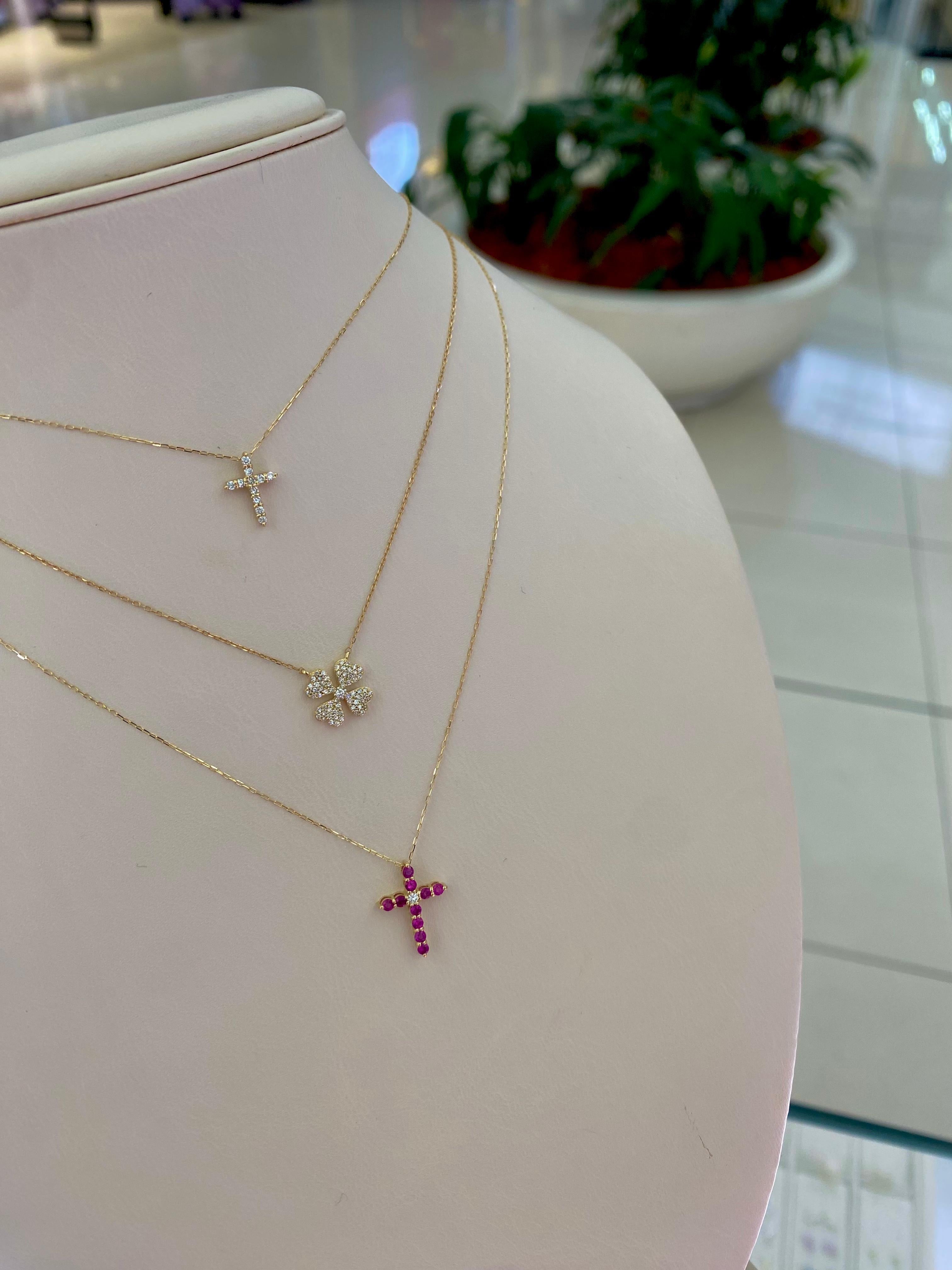 Ruby Cross 18K