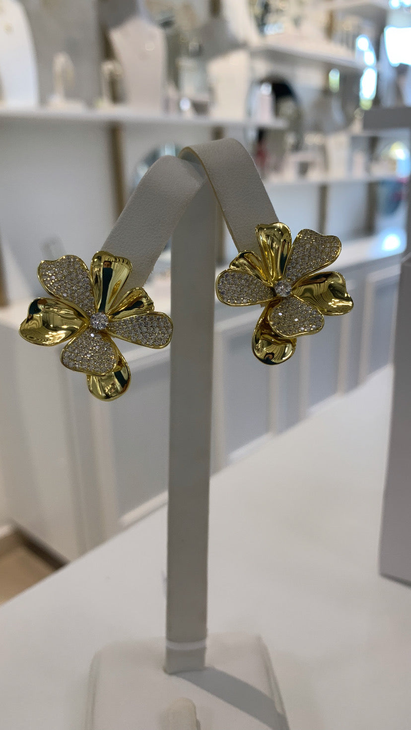 Pavé Flowers